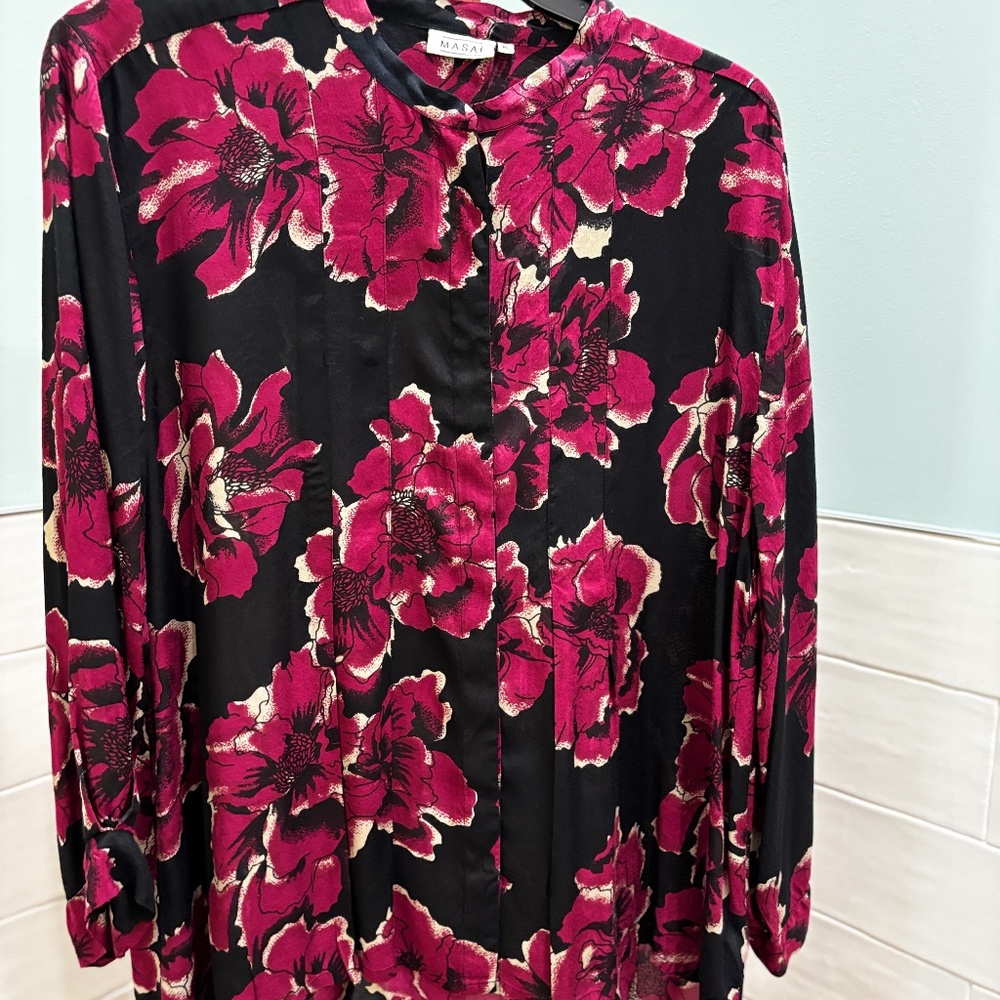 Women’s long sleeve Masai blouse